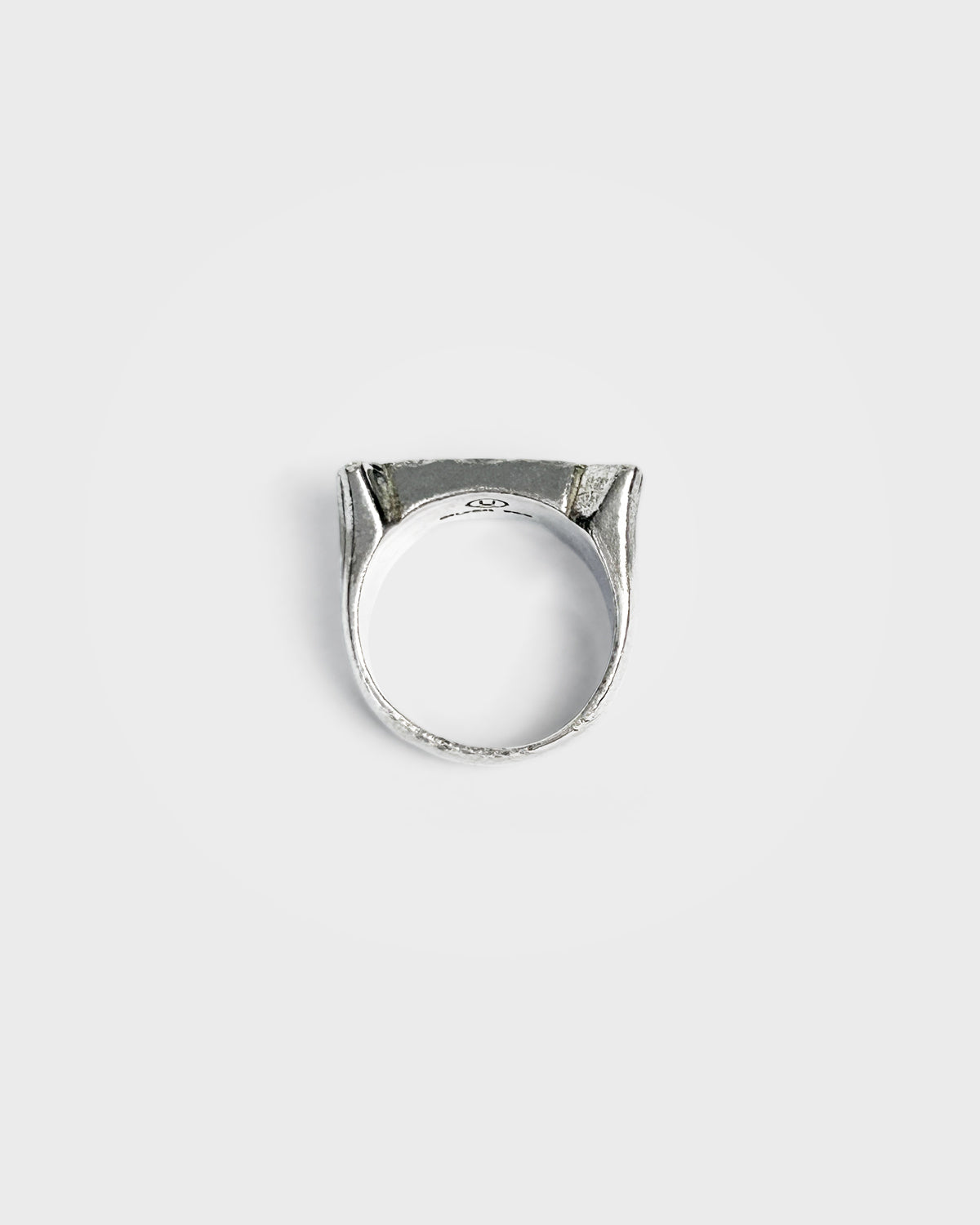 Undercover, AW01 D.A.V.F Diamond Ring
