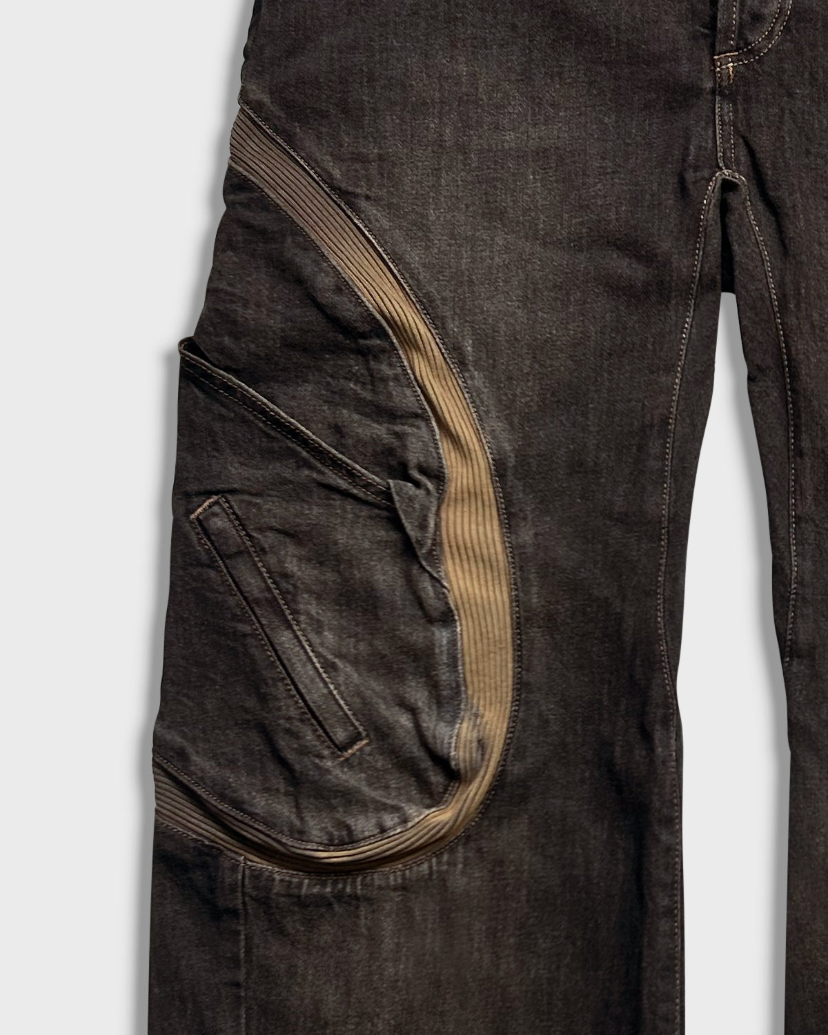 Lueder x Pull and Bear, Faded Brown Ribbed Cargo Jeans