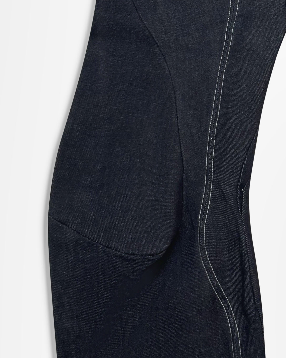 Lueder, SS25 Raw Denim Enginnered Flare