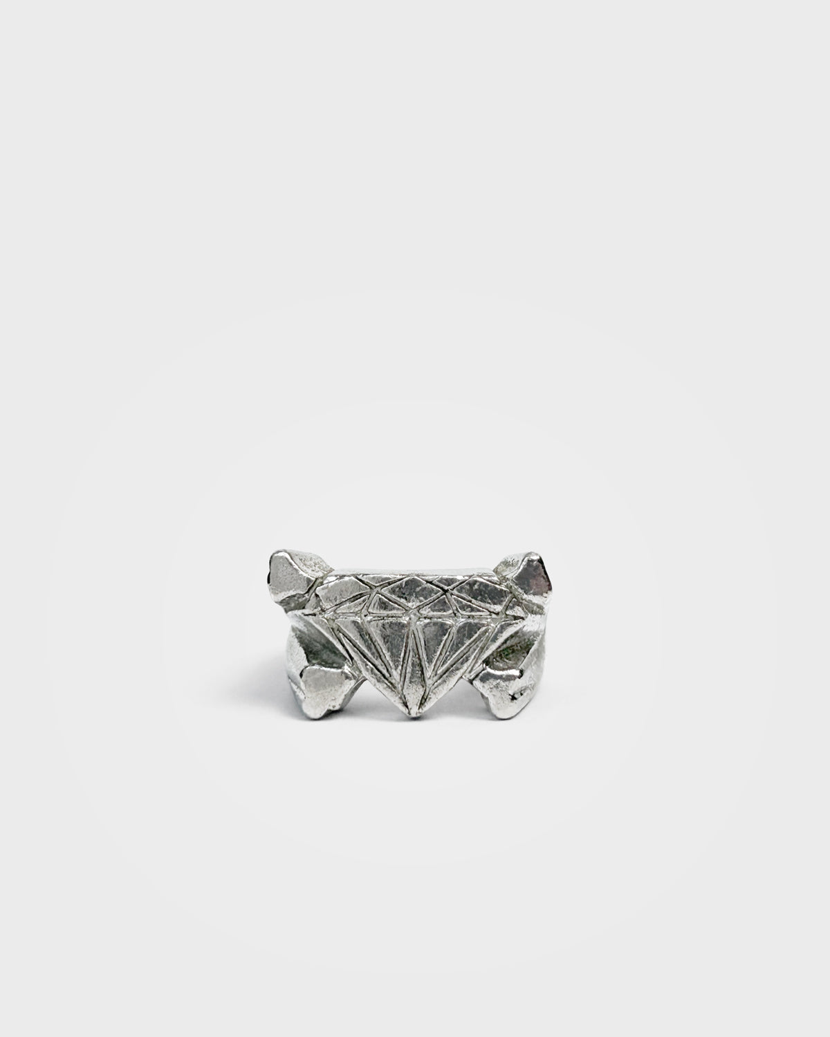 Undercover, AW01 D.A.V.F Diamond Ring